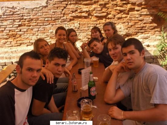 caterinca - asta e o poza cu mine hai sa vdm daca ghiciti - Frecatul mentei