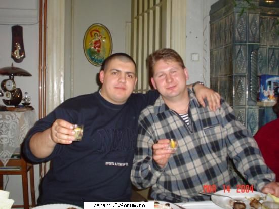 re all
noi titi cu md suntem din si eu o poza unde sunt eu cu bomba :):):):) caterinca