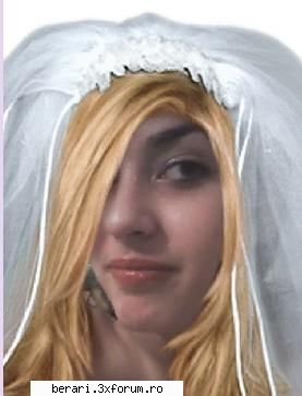 caterinka 2 k pe 1 e full :D - have ypou ever seen a bride playing - Frecatul mentei