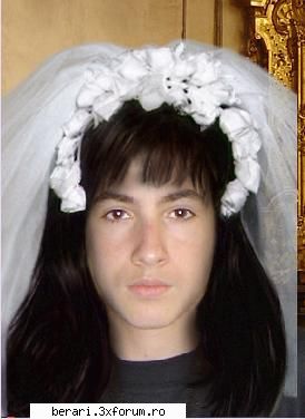 matrimoniale :) - The Killer .... bride - Frecatul mentei